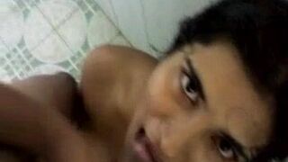 Beautifull Desi Blowjob in the shower
