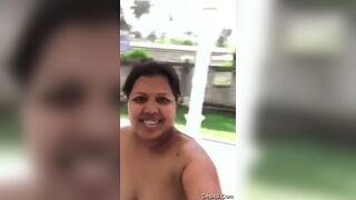 Daring mallu aunty step out of house full naked