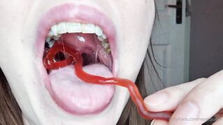 vorequeen very long gummy worm swallowing w/ lots yummy saliva & throat views onlyfans porn video xxx