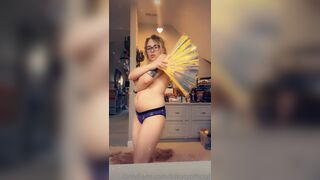 LizKatzOfficial Nude Strip Tease Video Leaked