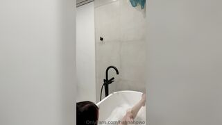 Hannah Owo Nude Strip Bathtub PPV Video Leaked