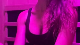 Amanda Cerny Sauna Stretching OnlyFans Porn Video