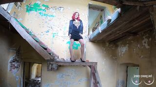 jenny young deep anal w/ riping pantyhose in the abandoned house.cum on butt video