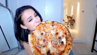 YoyoM_Pizza porn
