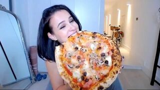 YoyoM_Pizza porn