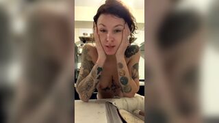 Lala Mariselle - Dishes Time