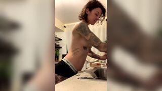 Lala Mariselle - Dishes Time