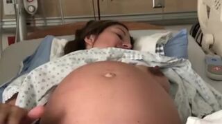 Pregnant slut in hospital just before birth