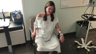 Pregnant slut in hospital just before birth