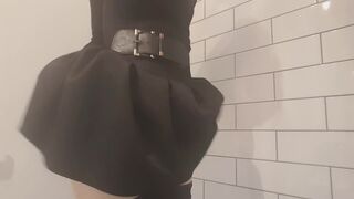 MissAlice_94 - Getting off in the restaurant bathroom