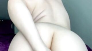 Samantona anal fingering