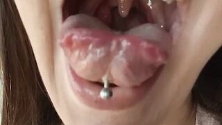 evilcouple who wants to be slapped by my long snake tongue happy easter for those who ce xxx onlyfans porn videos