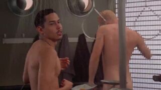 Co-ed shower room Starship Troopers 1997