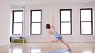 Tara Stiles de-stress yoga